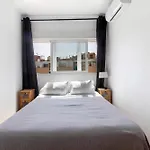 Penthouse With Terrace 아파트 *